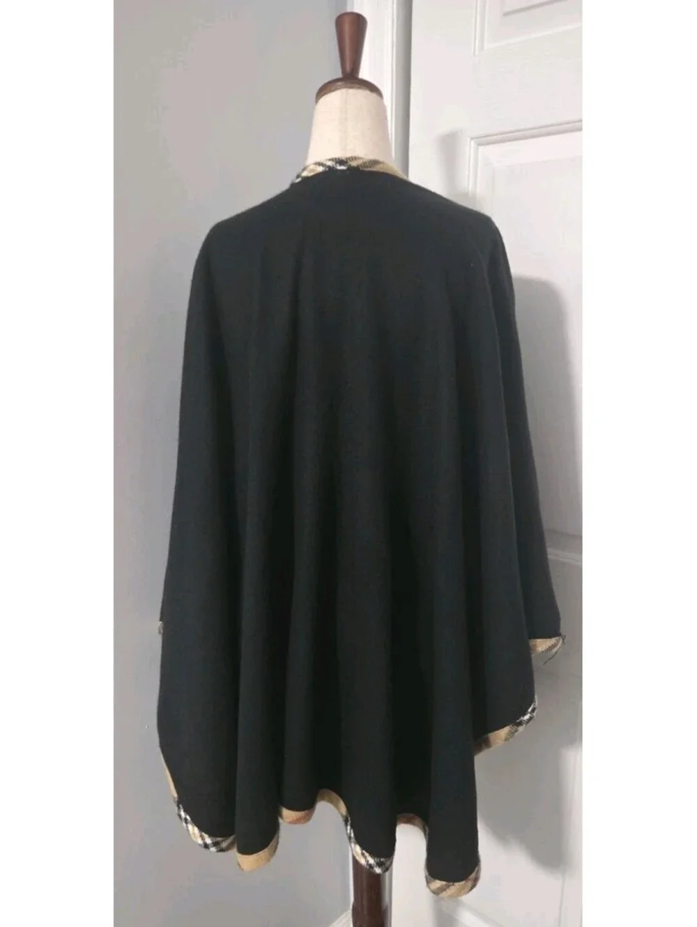 Lord And Taylor One Size Black Plaid Trim Open Front Poncho Cape Wrap